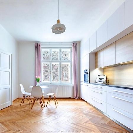 City Center Apartment Градець-Кралове Екстер'єр фото