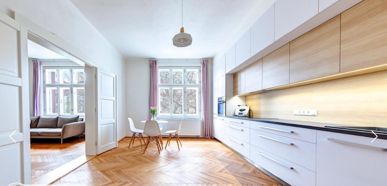 City Center Apartment Градець-Кралове Екстер'єр фото